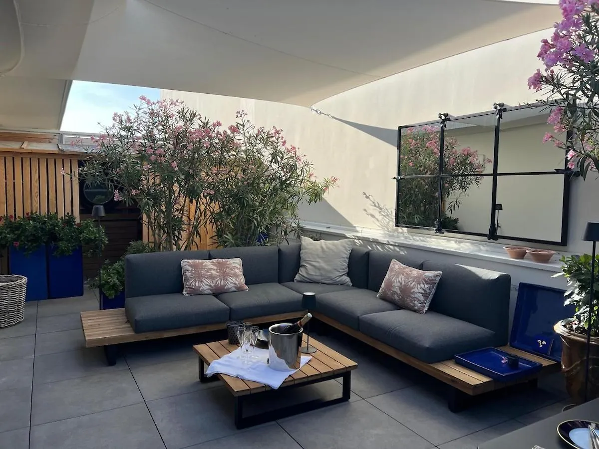 Spacious Duplex With Terrace City Center Aix-en-Provence Frankrike